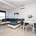 Awesome Apartment In Brodarica With Sauna Brodarica (Sibenik-Knin)