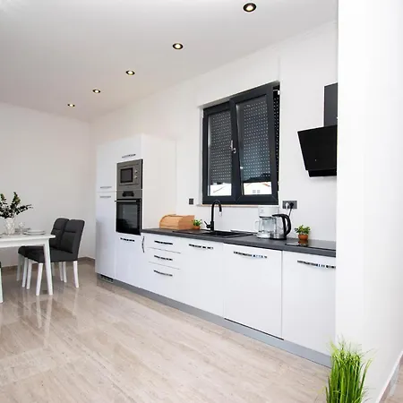 Awesome In With Sauna Apartment Brodarica (Sibenik-Knin)