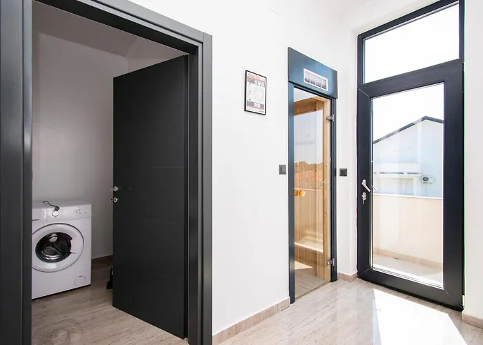 In With Sauna Brodarica (Sibenik-Knin)